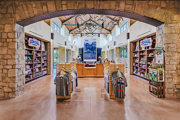 ICE Imaging - FTX Store With Arch