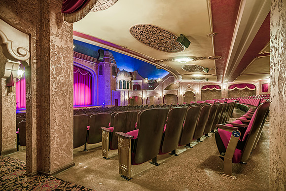 Paramount Seats (2 of 5)