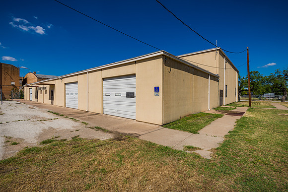 D-000-9243
